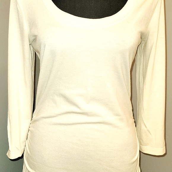 Guess Blouse - Picture 2 of 6